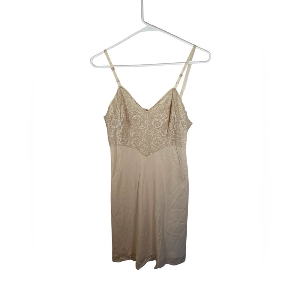 Vintage Vanity Fair Cream Nylon Lace Chemise Slip